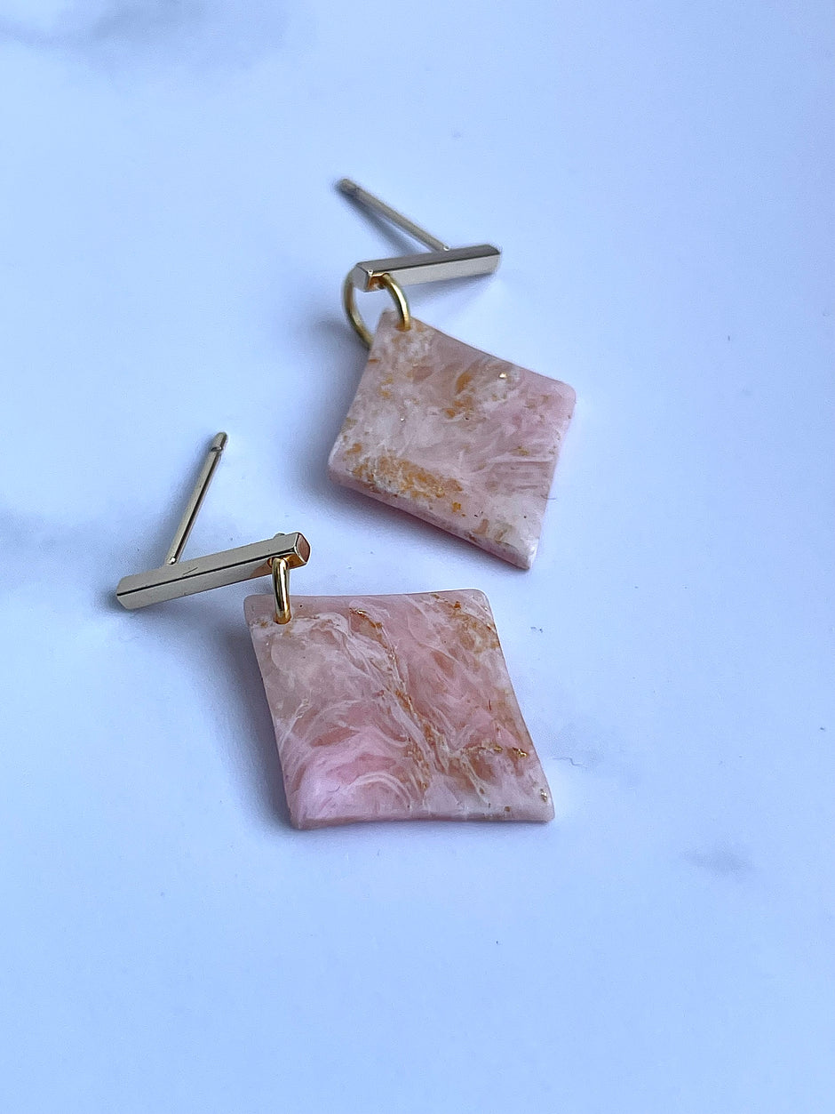 Glossy minimalistic rhombus pink marble earrings