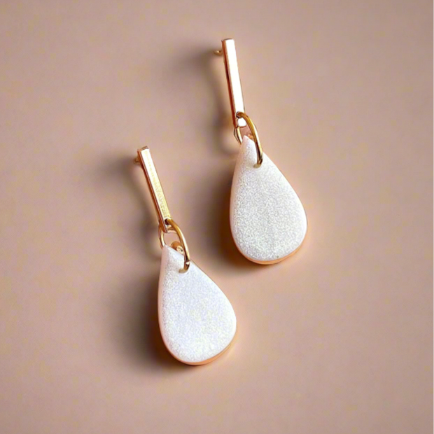 Glossy pear minimalistic teardrop earrings