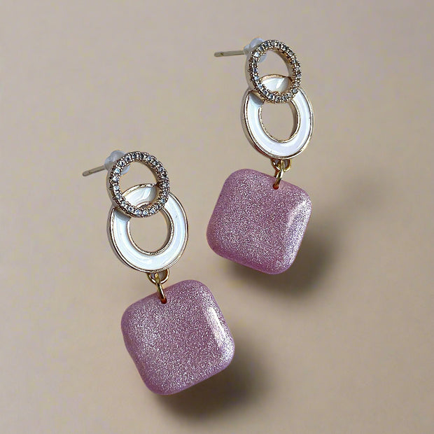 Läikivad minimalistlikud ruudukujulised kõrvarõngad Sophie