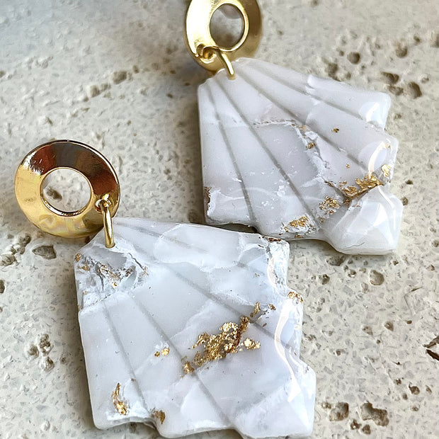 Glossy minimalistic marble fan earrings