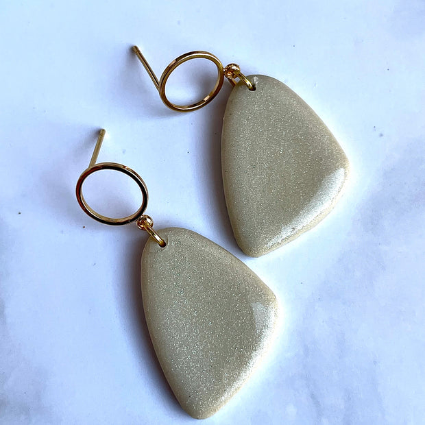 Glossy minimalistic earrings Amelia