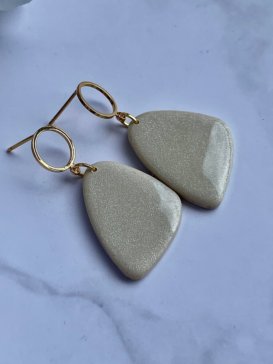Glossy minimalistic earrings Amelia