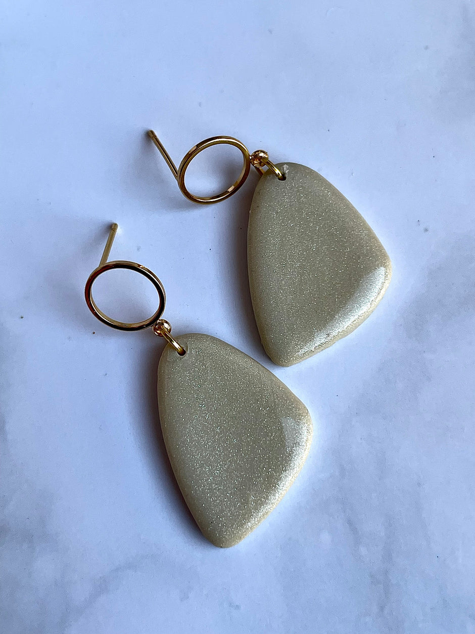 Glossy minimalistic earrings Amelia