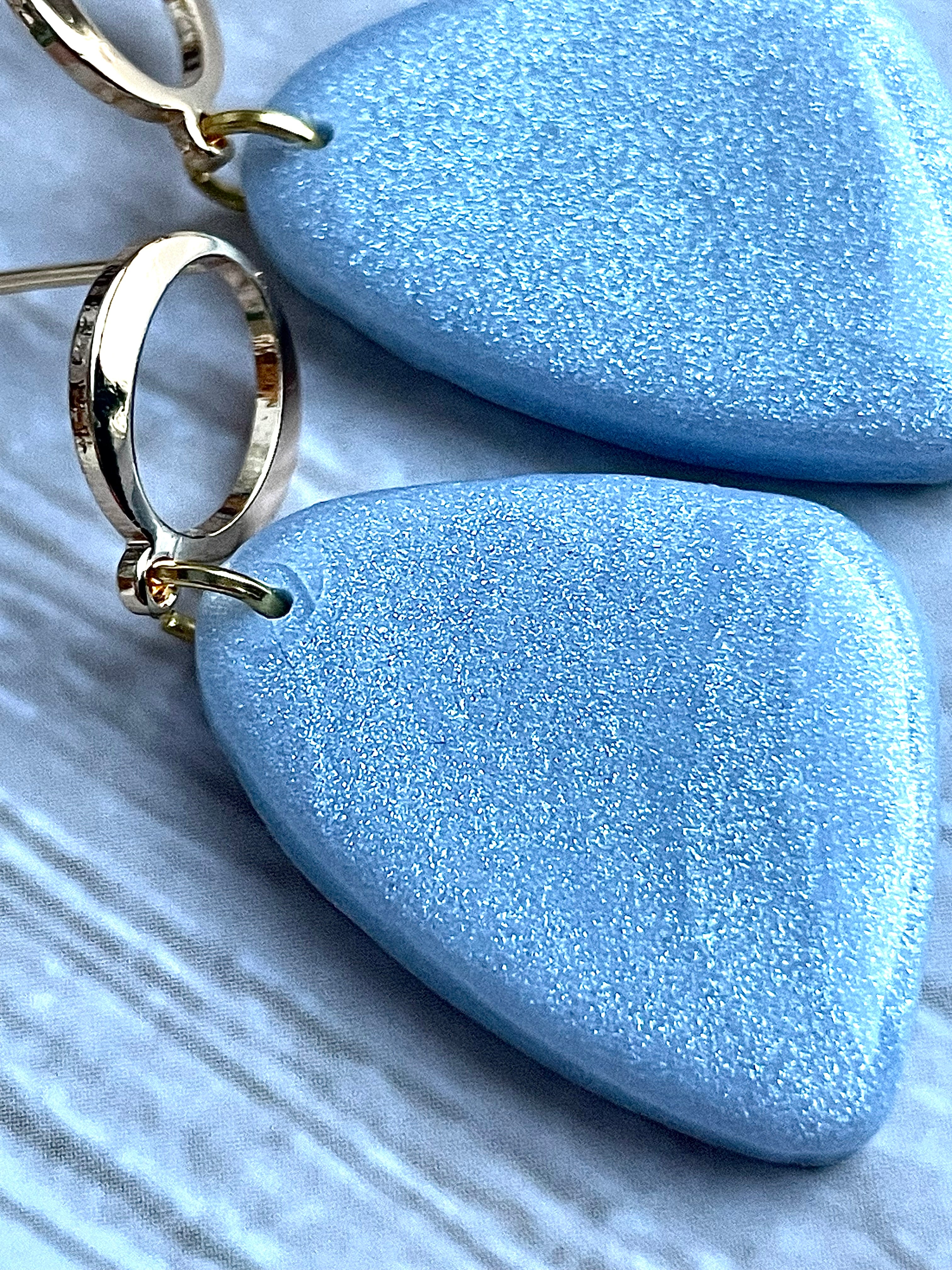 Glossy minimalistic earrings Diva