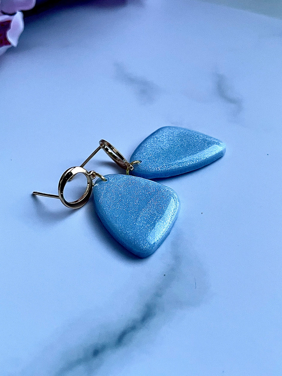 Glossy minimalistic earrings Diva