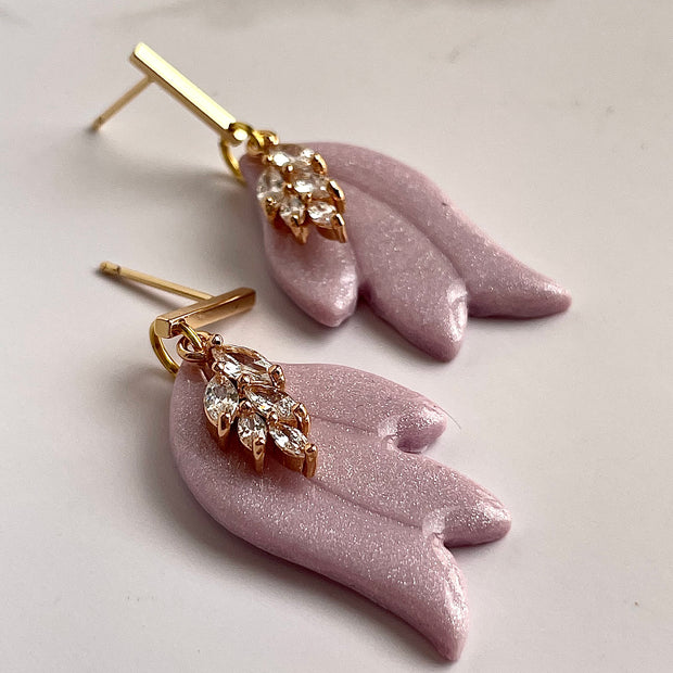 Glossy minimalistic leaf earrings Ophelia