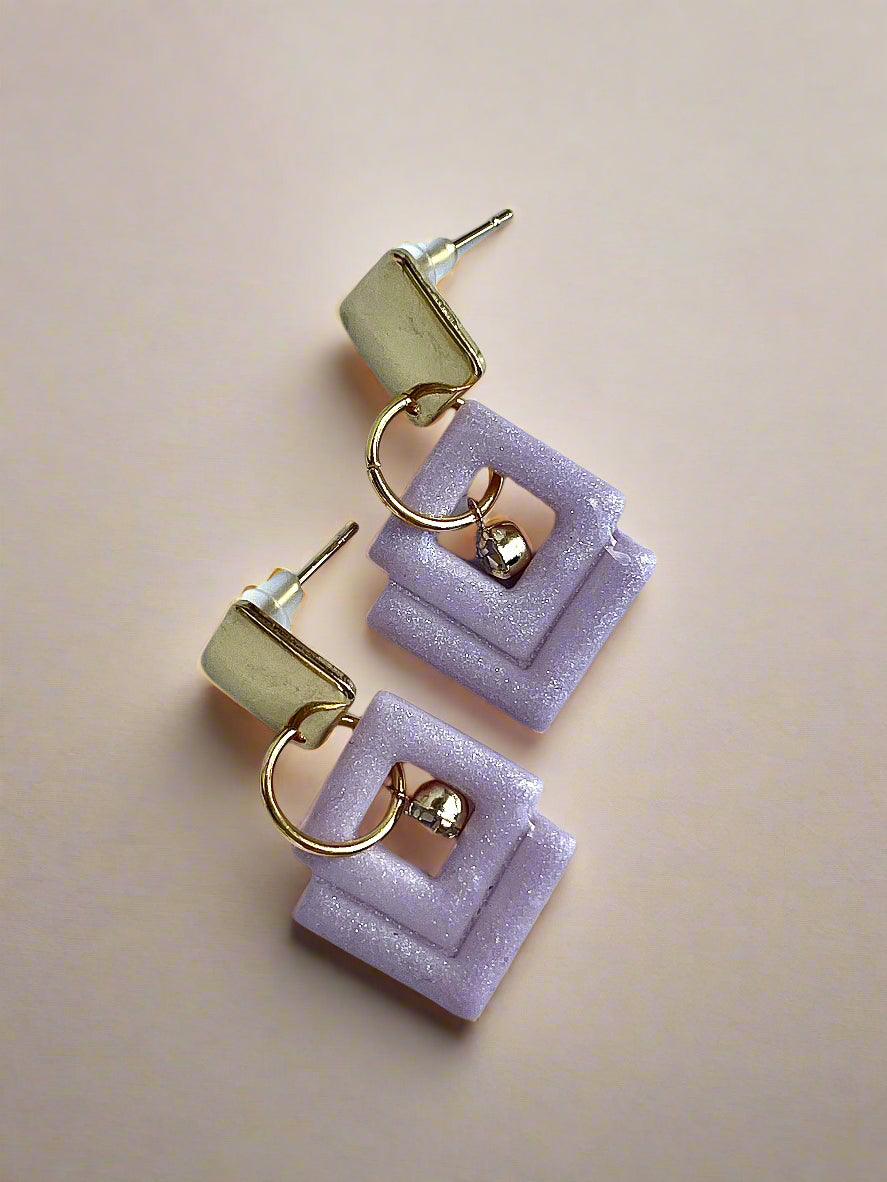 Glossy lilac rhombus earrings Laila