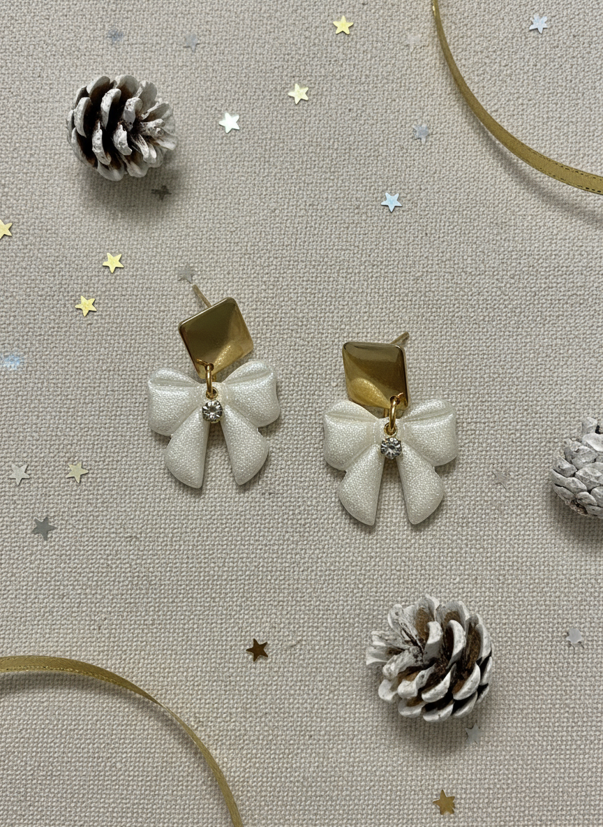Earrings with subtle Christmas background